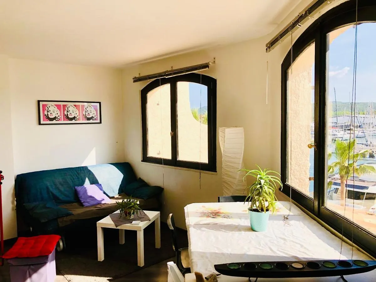 Petit Cocon Magnifique Vue Sur Marina Dans Le Golfe De Saint Tropez Apartamento Cogolin